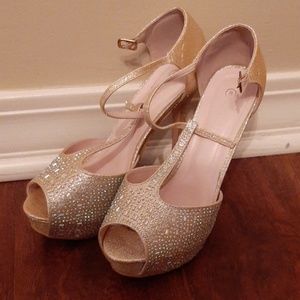 Prom shoes